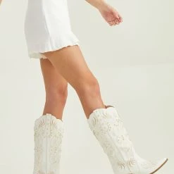 Riley Ruffle Skort -AS Revival store 002044 P31808 S23 IVORY 03