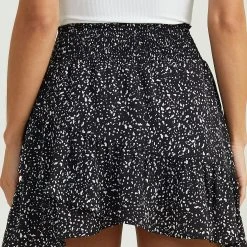 Rochelle Skirt 9 Rochelle Skirt -AS Revival store 002044 S30719 06 BLACK WHITE 03