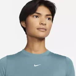 Women's Nike Sportswear Essential Slim-Fit Cropped T-Shirt -AS Revival store 19615409464 2